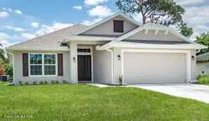 Single-family house For Sale in 438, San Filippo Drive Southeast, Palm Bay, Florida