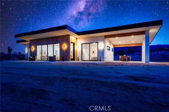 Single-family house For Sale in Joshua Tree, California