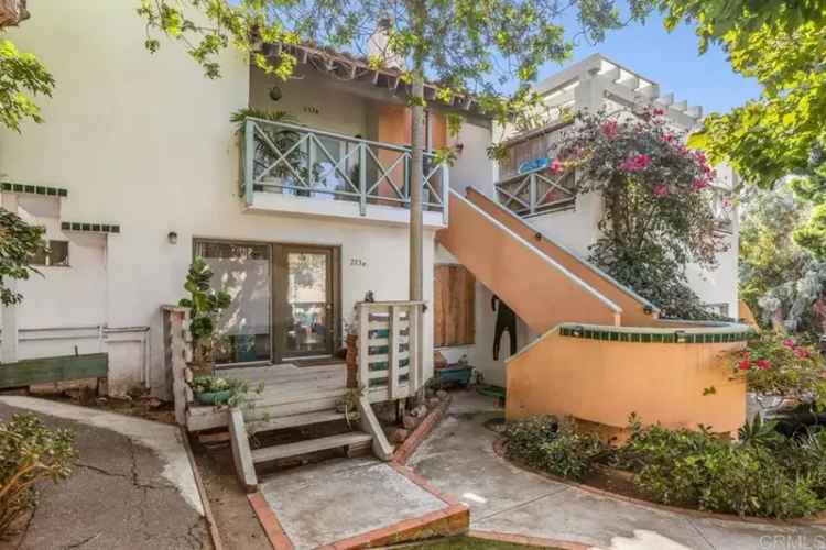 Single-family house For Sale in 273, Hillcrest Drive, Encinitas, California