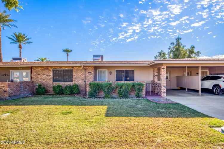 Single-family house For Sale in 10303, West Deanne Drive, Sun City, Arizona