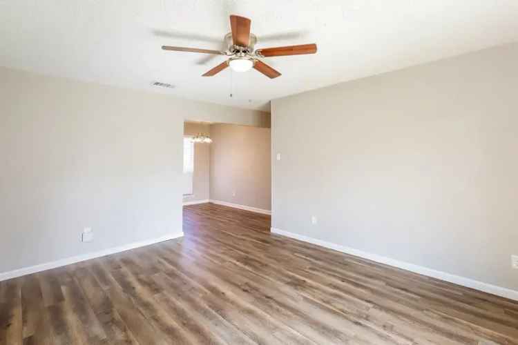 3 Bed 1.5 Bath Home for Rent Near Garland