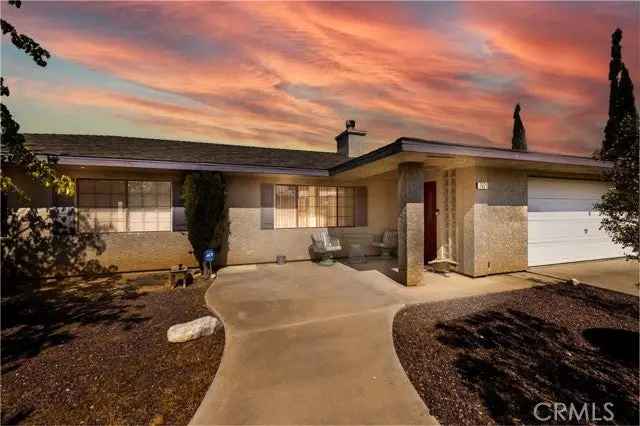 Single-family house For Sale in Joshua Tree, California