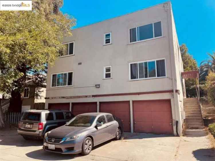 Multi-family house For Sale in 2808, 25th Avenue, Oakland, California