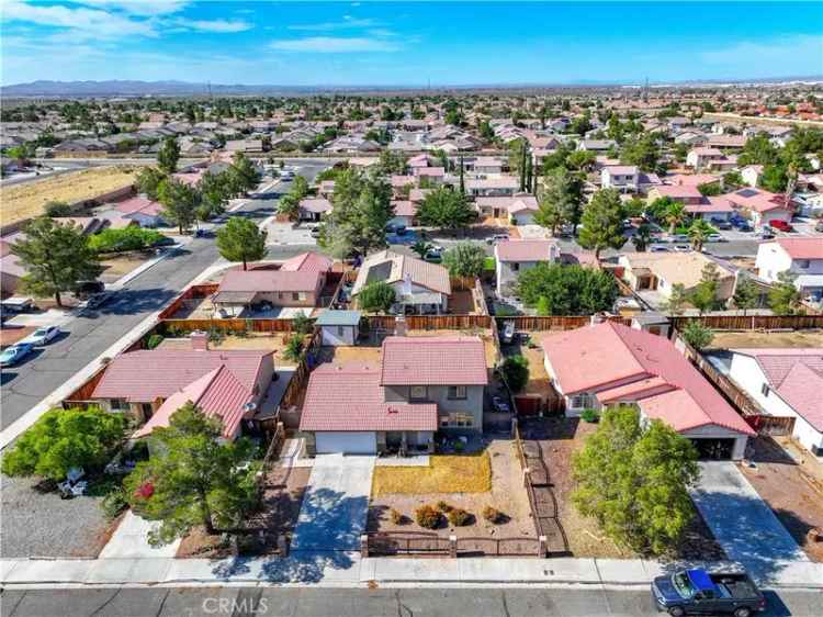 Single-family house For Sale in Adelanto, California