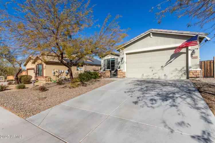 Single-family house For Sale in 10815, South 175th Drive, Goodyear, Arizona