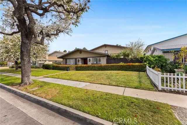 Multi-family house For Sale in 3102, Mace Avenue, Costa Mesa, California