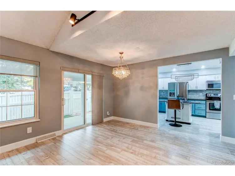 Single-family house For Sale in 2790, South Wheeling Way, Aurora, Colorado