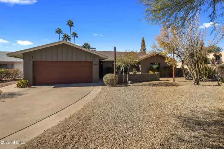 Single-family house For Sale in 5820, North 83rd Street, Scottsdale, Arizona