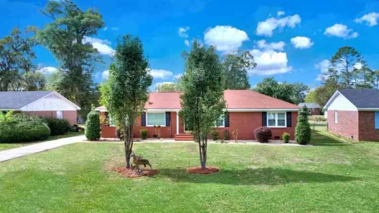 Single-family house For Sale in 427, South Audubon Drive, Albany, Georgia