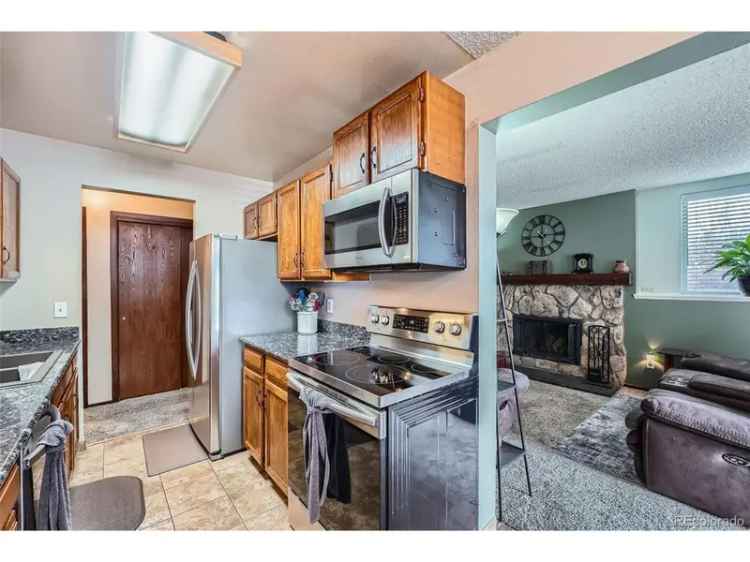 Single-family house For Sale in 17453, East Mansfield Avenue, Aurora, Colorado