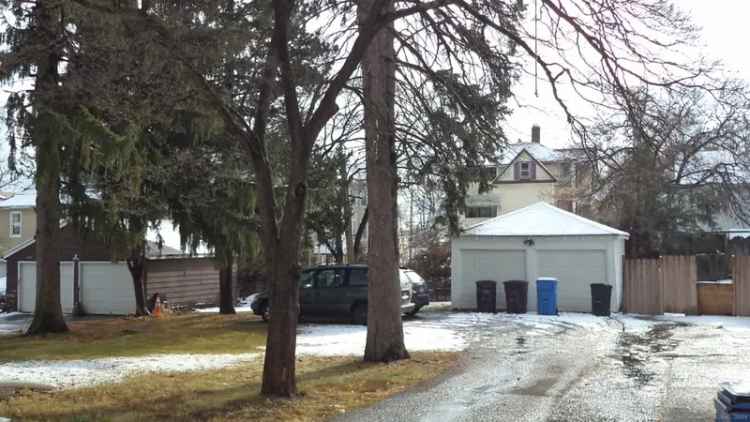 Single-family house For Sale in 521, Church Street, New Britain, Connecticut