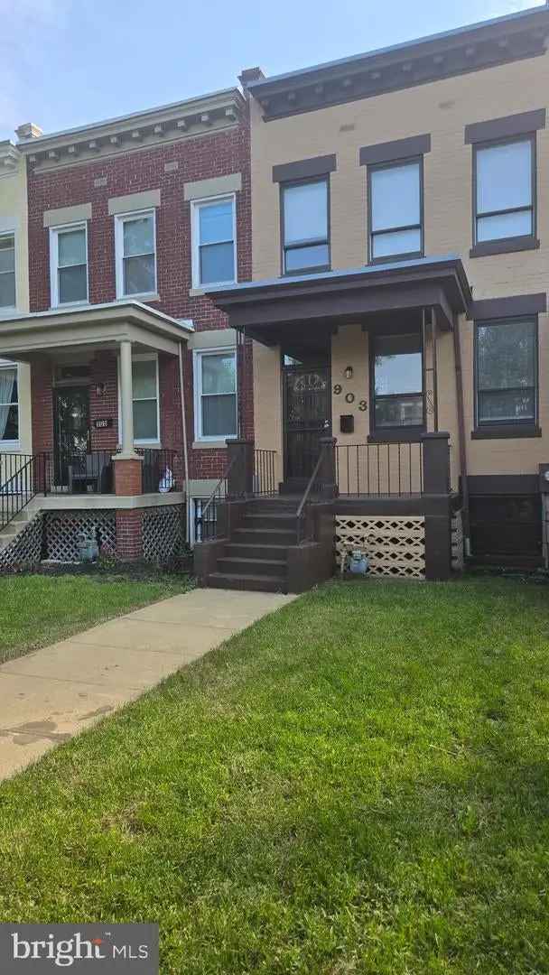 House For Sale in 903, K Street Northeast, Washington, District of Columbia