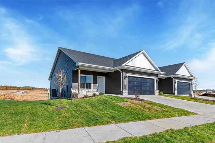 Single-family house For Sale in Coralville, Iowa