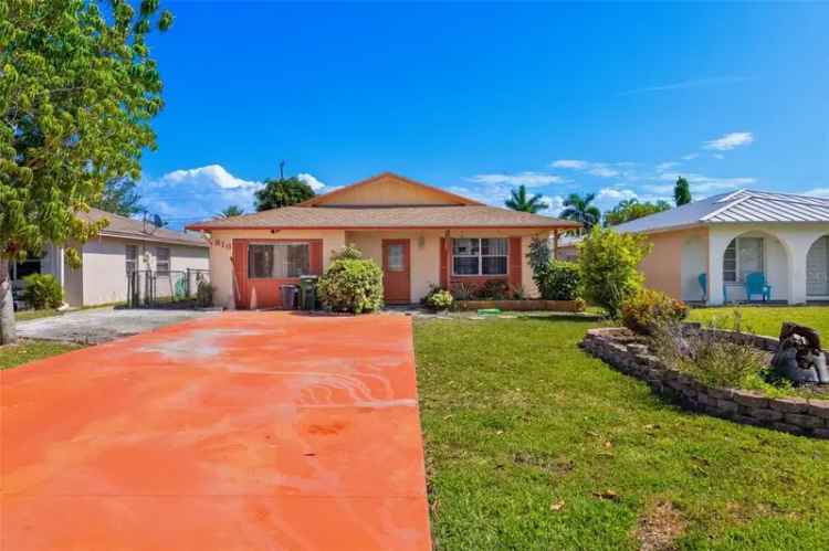 Single-family house For Sale in Florida