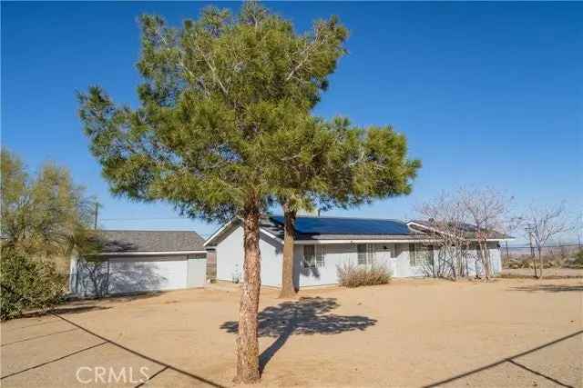 Single-family house For Sale in 60762, Natoma Trail, Joshua Tree, California