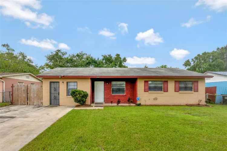 Single-family house For Sale in Orlando, Florida