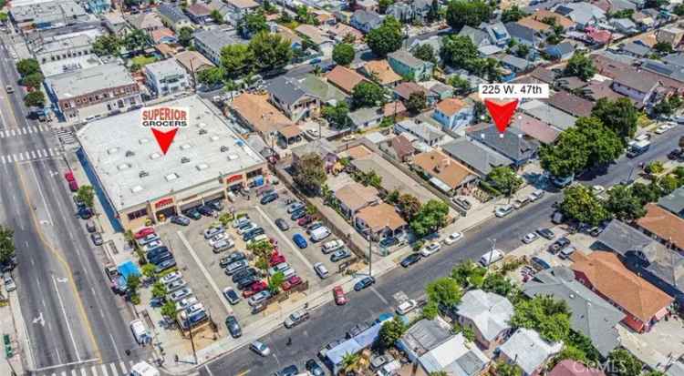 Multi-family house For Sale in 225, West 47th Place, Los Angeles, California