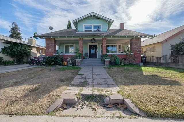 Single-family house For Sale in 1758, West 41st Street, Los Angeles, California