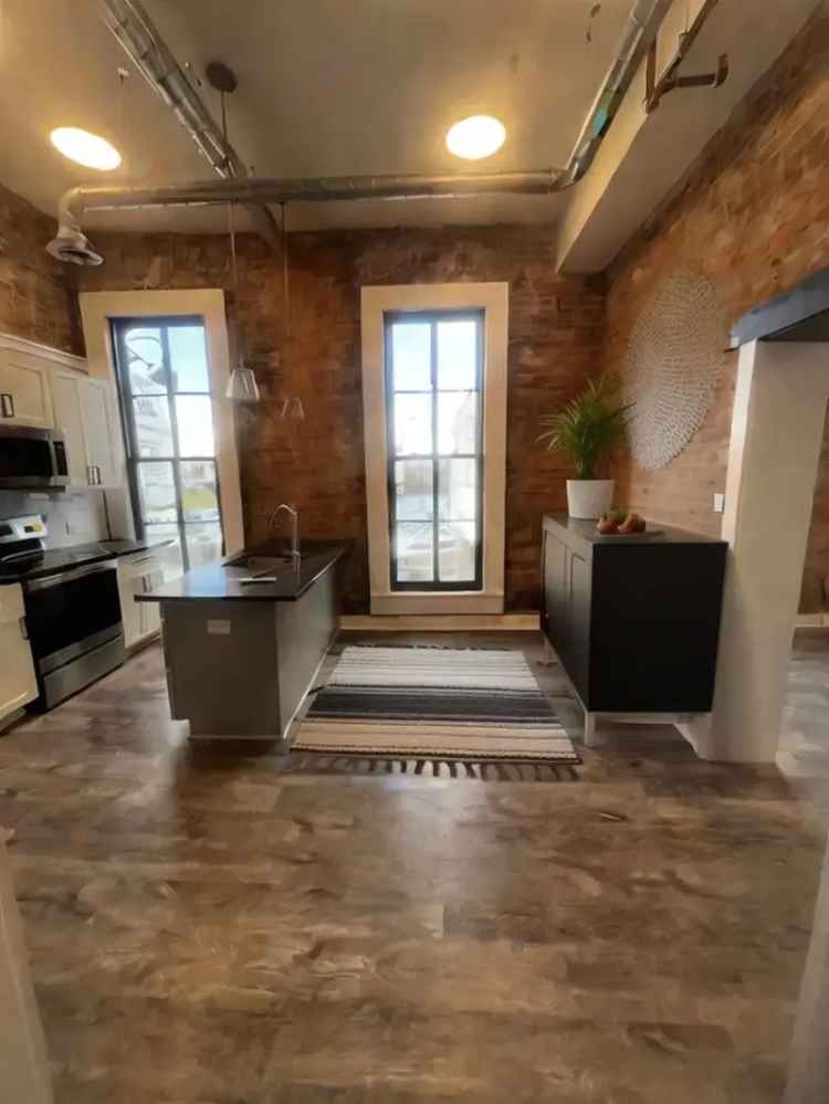 Riverfront Luxury Apartment - Brand New Units