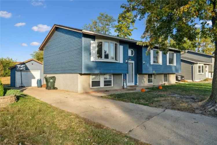 Single-family house For Sale in 5216, Pine Grove Drive Northeast, Cedar Rapids, Iowa