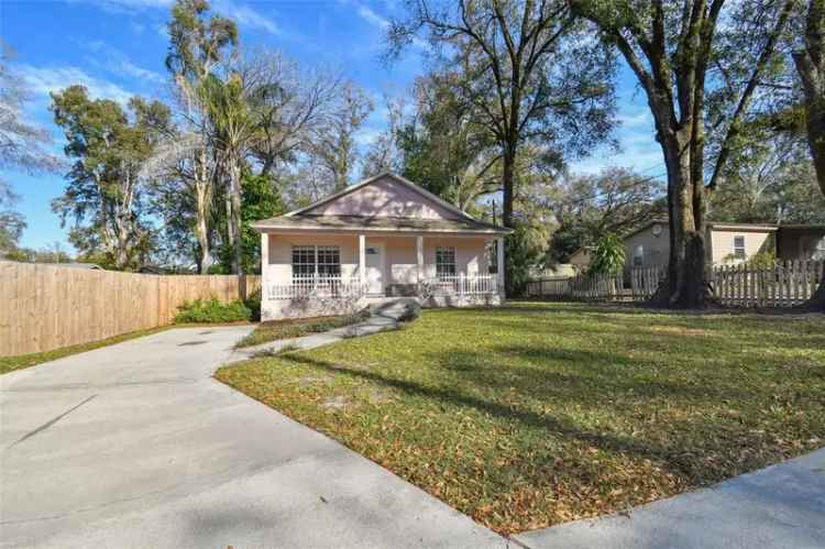 Single-family house For Sale in 7707, North Taliaferro Avenue, Tampa, Florida