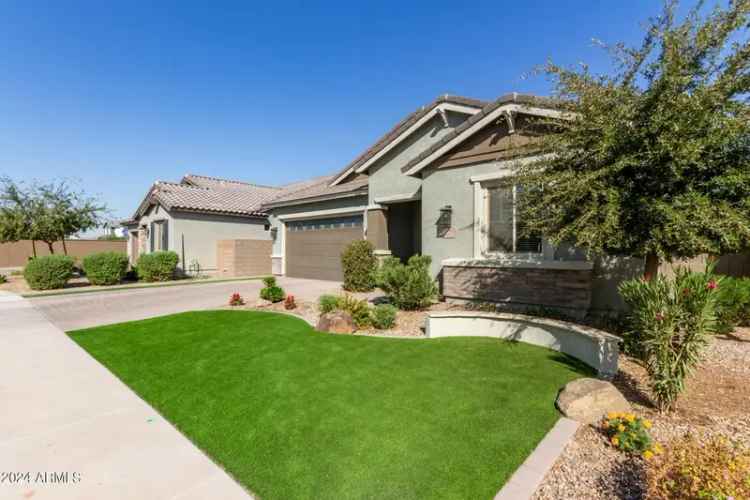 Single-family house For Sale in 15320, West Baden Street, Goodyear, Arizona