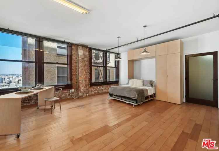 Condo For Sale in 460, South Spring Street, Los Angeles, California