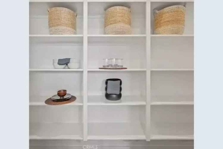 Condo For Sale in Irvine, California