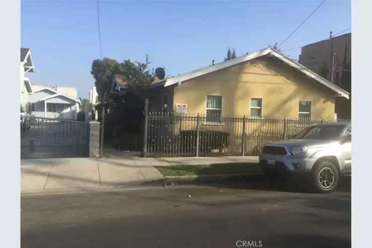 Multi-family house For Sale in Los Angeles, California