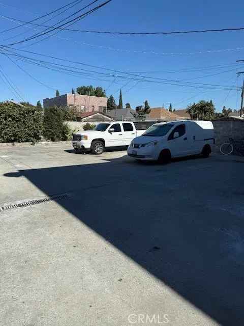 Multi-family house For Sale in Los Angeles, California