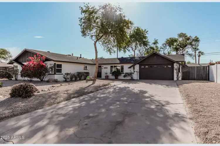 Single-family house For Sale in 6409, West Orange Drive, Glendale, Arizona