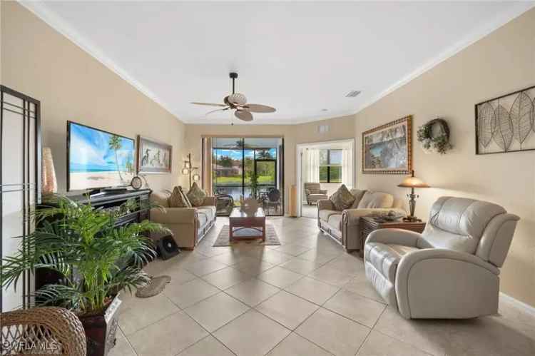 Single-family house For Sale in Fort Myers, Florida