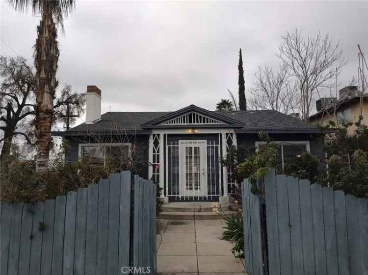 Single-family house For Sale in 1618, Baker Street, Bakersfield, California