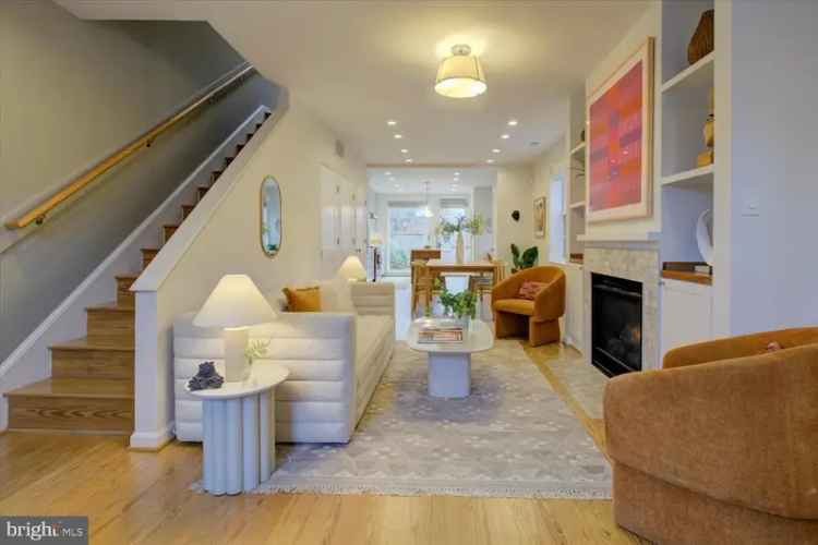 House For Sale in 1013, C Street Southeast, Washington, District of Columbia