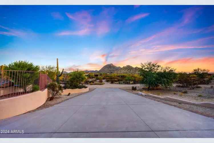 Single-family house For Sale in 27211, North 111th Street, Scottsdale, Arizona