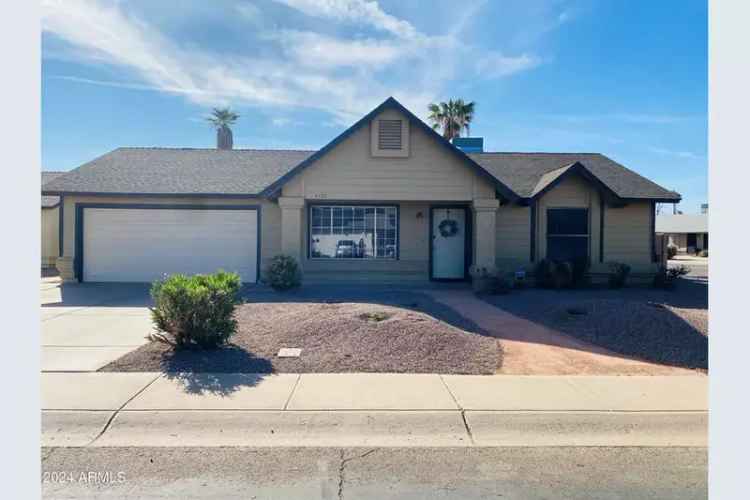 Single-family house For Sale in 6325, West Monterey Place, Chandler, Arizona