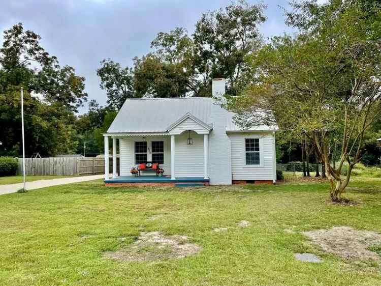 Single-family house For Sale in Dothan, Alabama