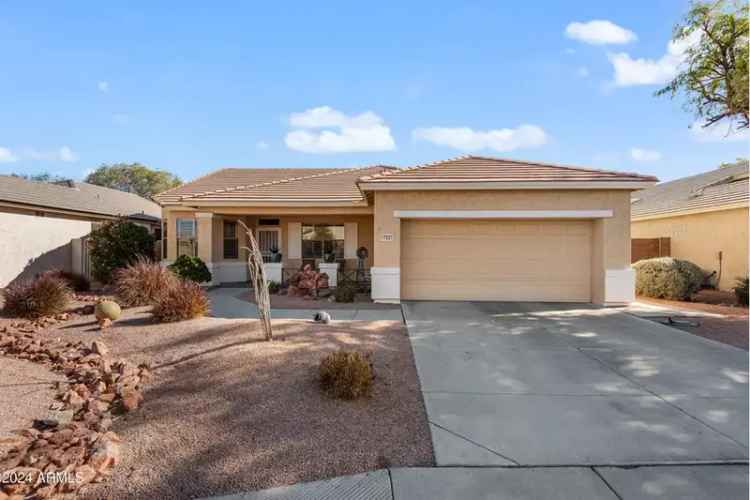 Single-family house For Sale in 17221, North Thornberry Drive, Surprise, Arizona