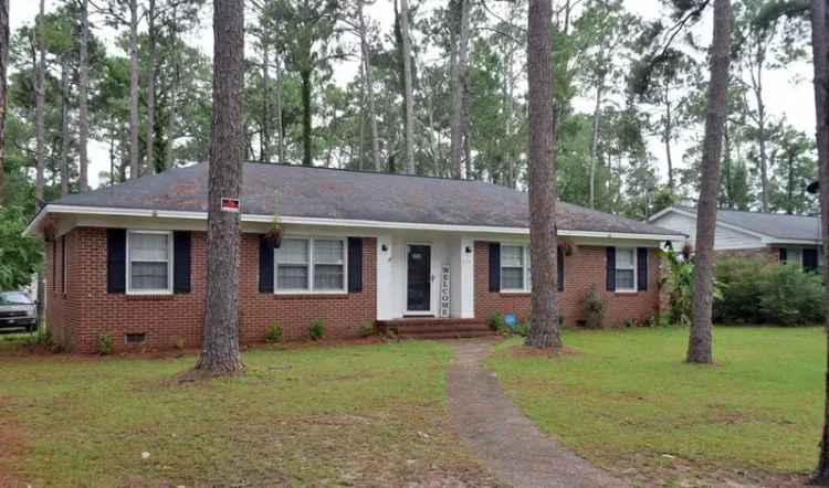 Single-family house For Sale in 514, Edgewood Lane, Albany, Georgia