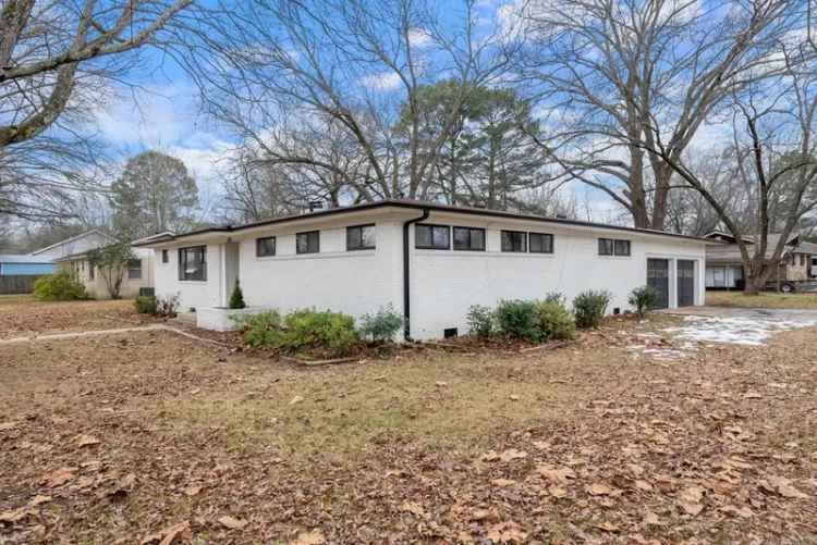 Single-family house For Sale in 1315, Watkins Street, Conway, Arkansas