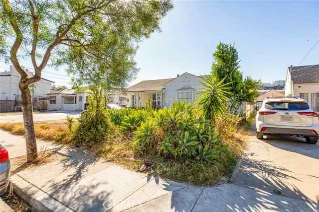 Multi-family house For Sale in Glendale, California