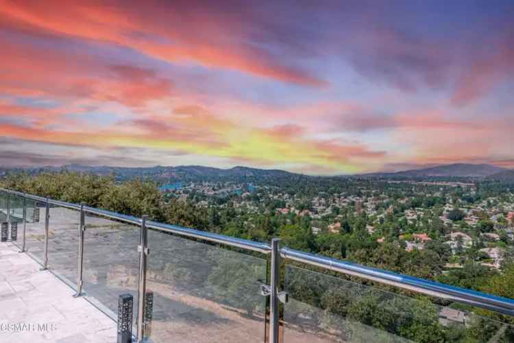 Single-family house For Sale in Westlake Village, California