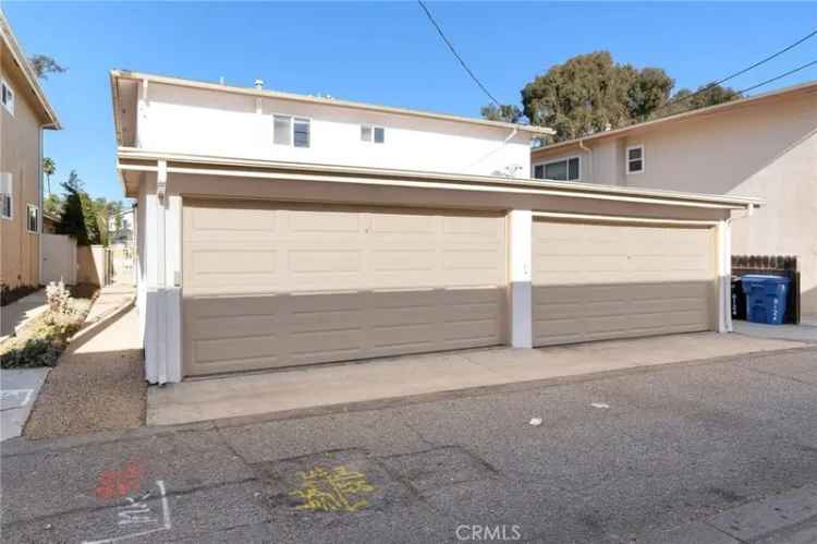 Multi-family house For Sale in 8124, West 83rd Street, Los Angeles, California