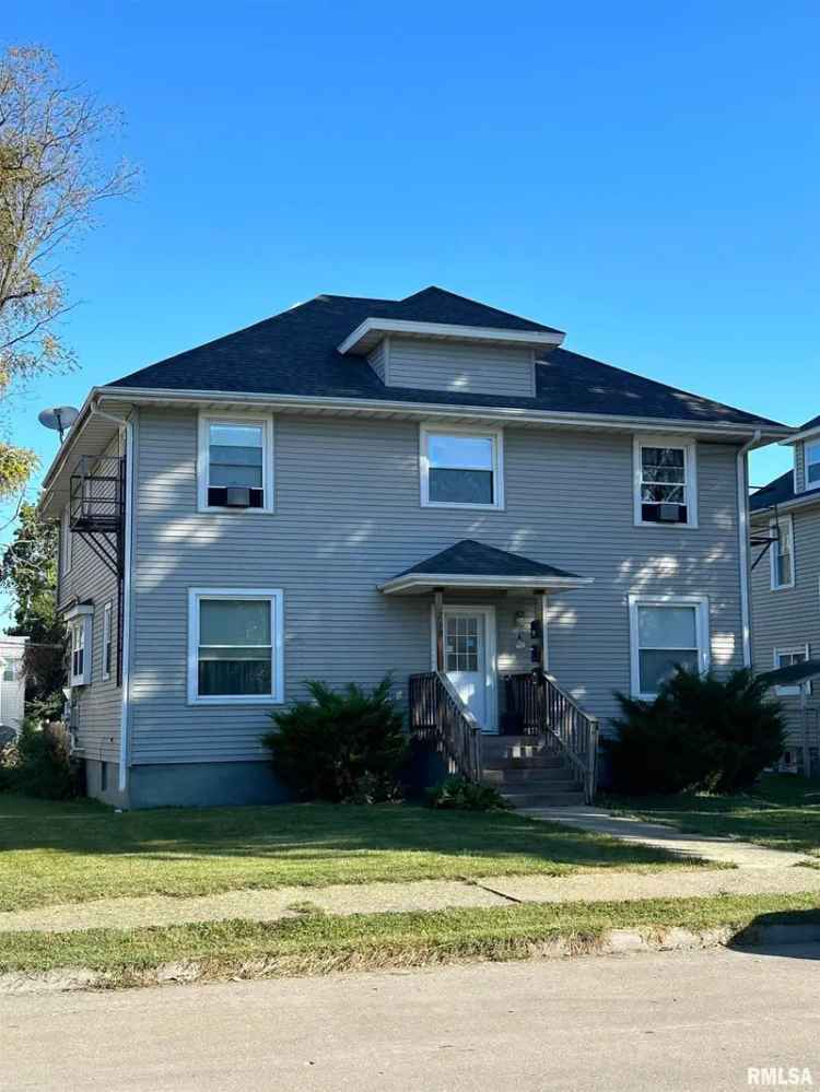 Multi-family house For Sale in 712, 6th Avenue South, Clinton, Iowa