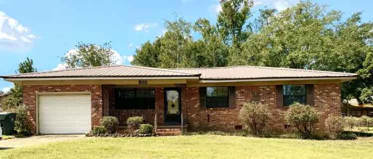 Single-family house For Sale in Dothan, Alabama