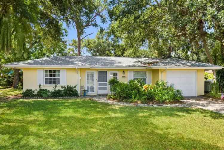 Land For Sale in 1870, Jasmine Drive, Sarasota, Florida