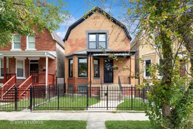 Single-family house For Sale in 6953, South Prairie Avenue, Chicago, Illinois