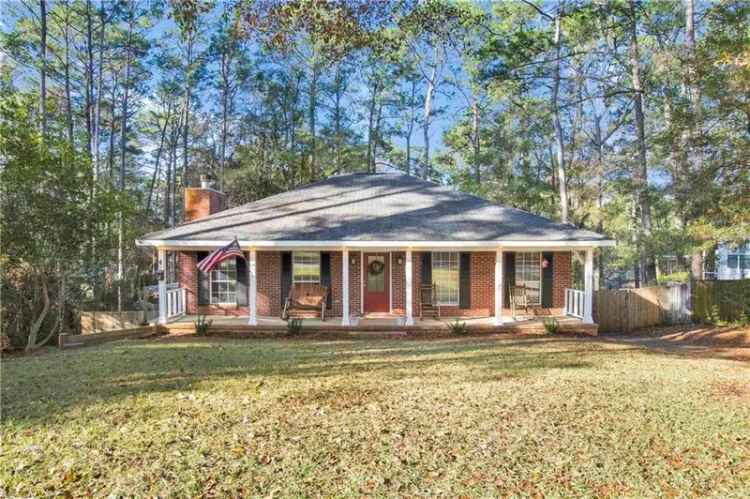 Single-family house For Sale in 104, Dunbar Loop, Daphne, Alabama