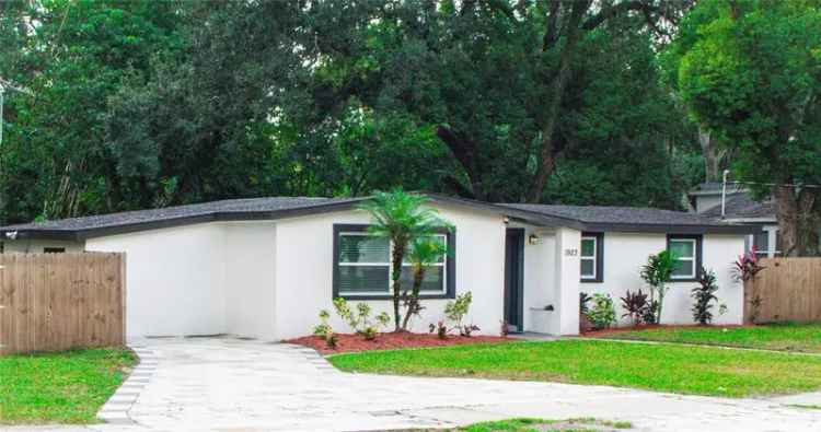 Single-family house For Sale in 1923, East Henry Avenue, Tampa, Florida