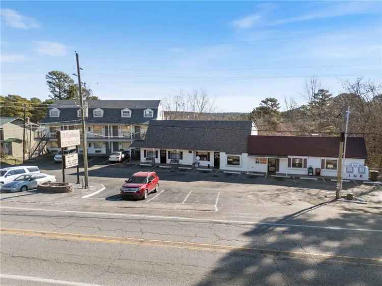 Multi-family house For Sale in 2038, East Van Buren, Eureka Springs, Arkansas